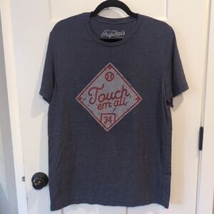 Gray Crew Neck Tee with Diamond Graphic